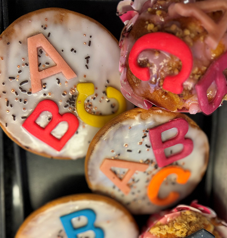 Torte zur Einschulung: Bunt, lecker, unvergesslich – Ihre Vorteile bei Konditorei Niedermair