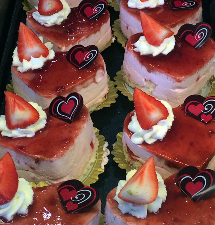 Muttertags- und Vatertags-Torten